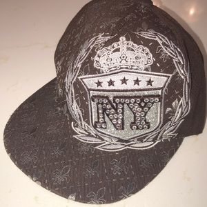 NY fitted brown cap